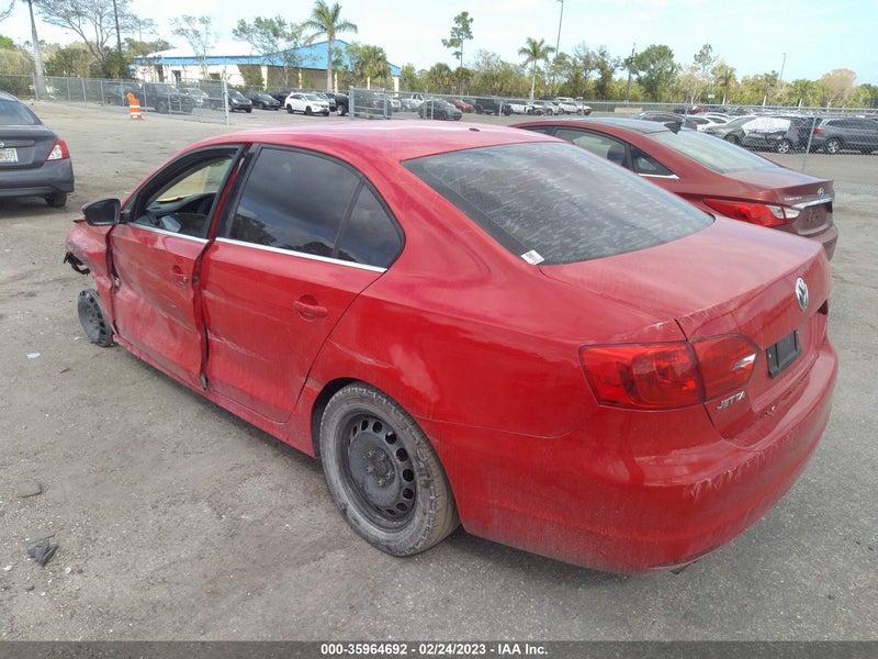 Volkswagen Jetta 2013г.