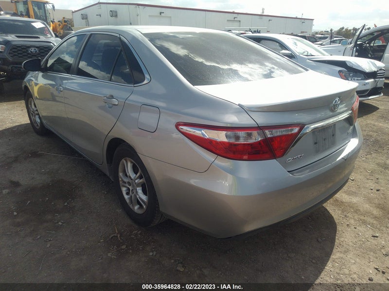 Toyota Camry 2016г.