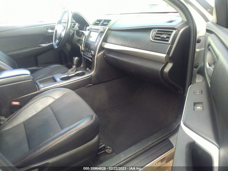 Toyota Camry 2016г.