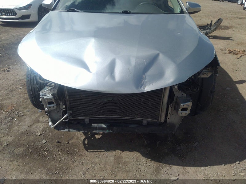 Toyota Camry 2016г.