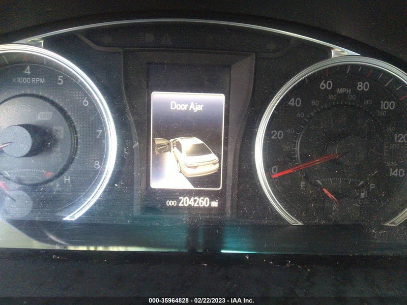 Toyota Camry 2016г.