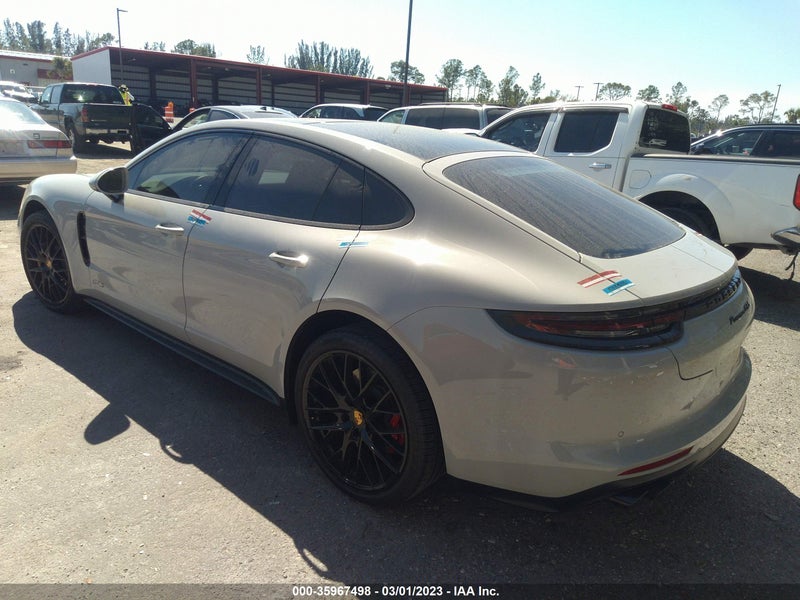 Porsche Panamera 2019г.