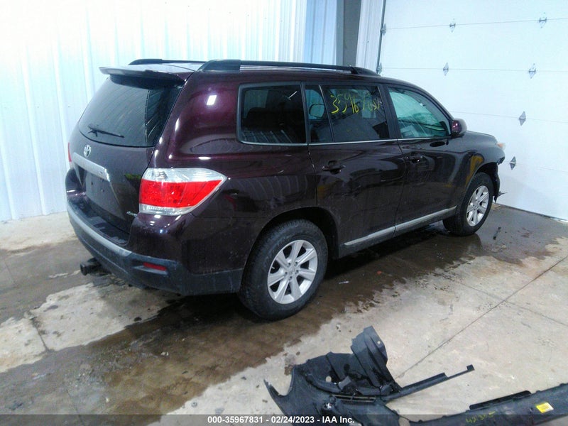 Toyota Highlander 2013г.