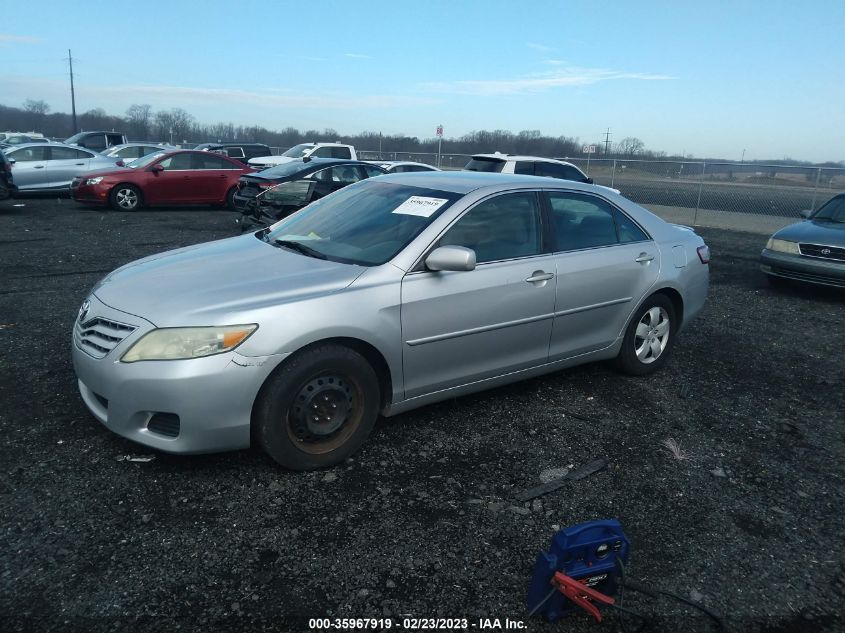 Toyota Camry 2010г.