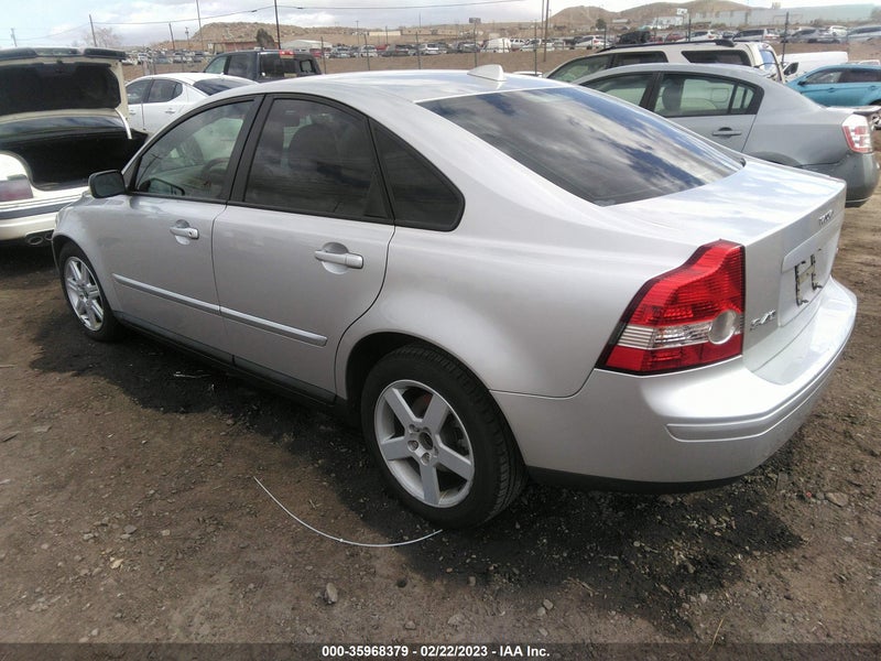 Volvo S-40 2006г.