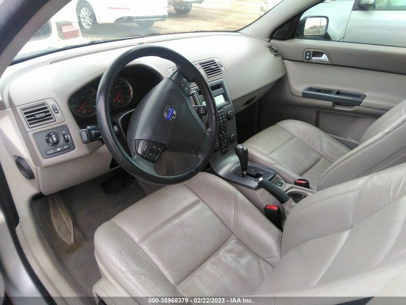 Volvo S-40 2006г.