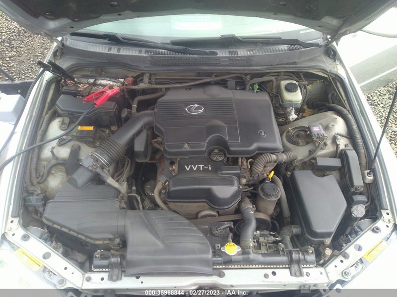 Lexus IS 300 2001г.