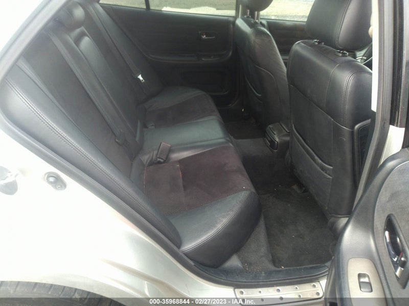 Lexus IS 300 2001г.