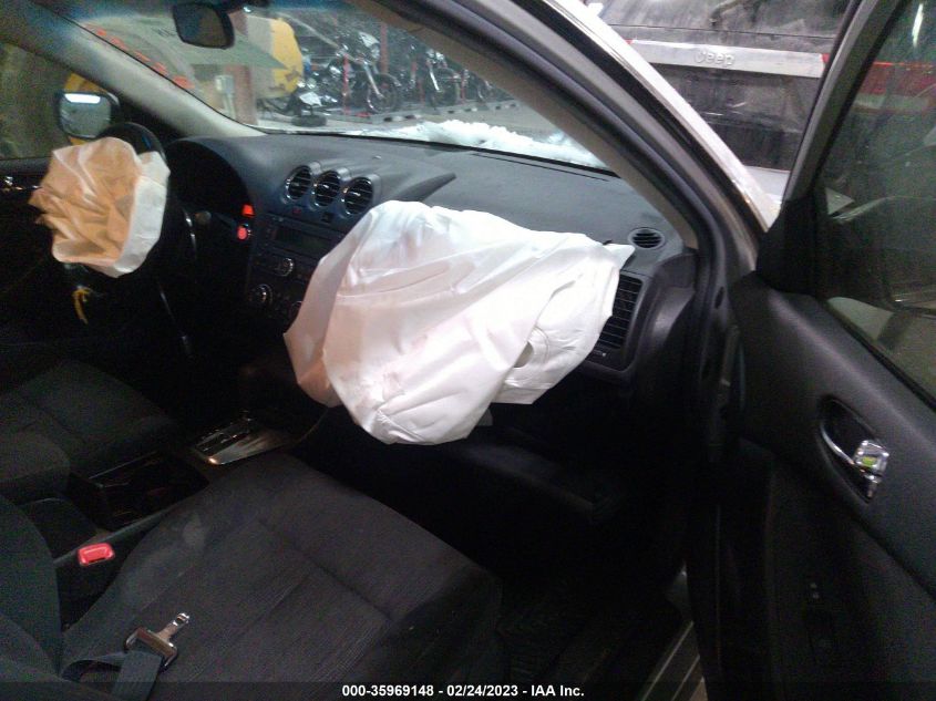 Nissan Altima 2011г.