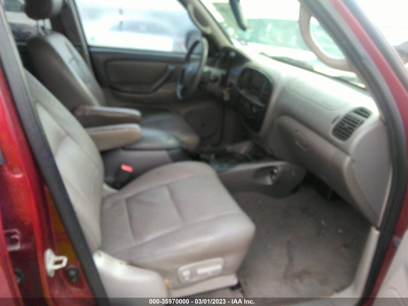 Toyota Sequoia 2003г.
