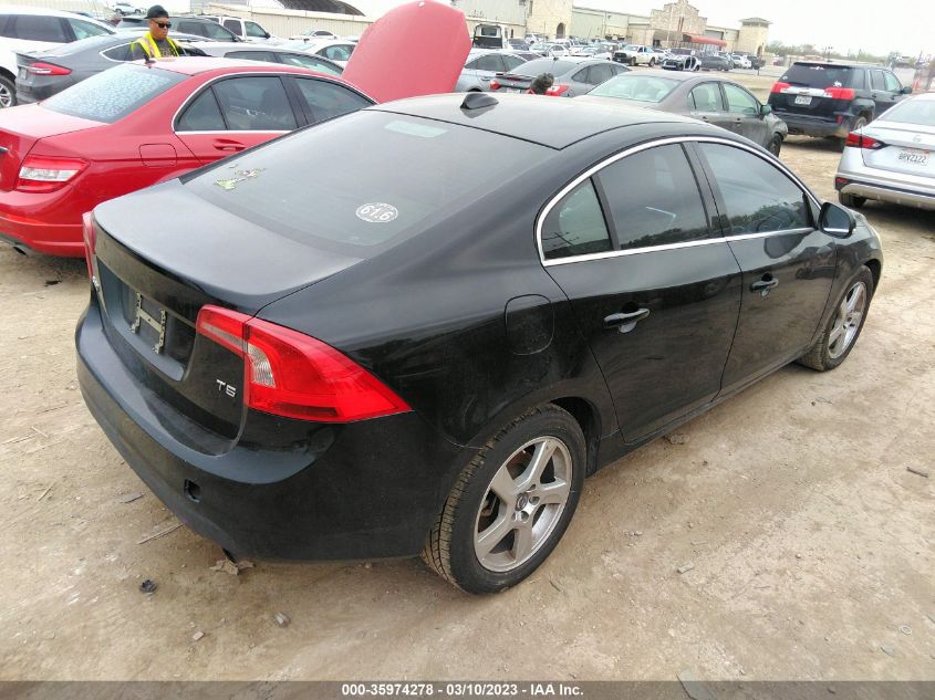 Volvo S-60 2012г.