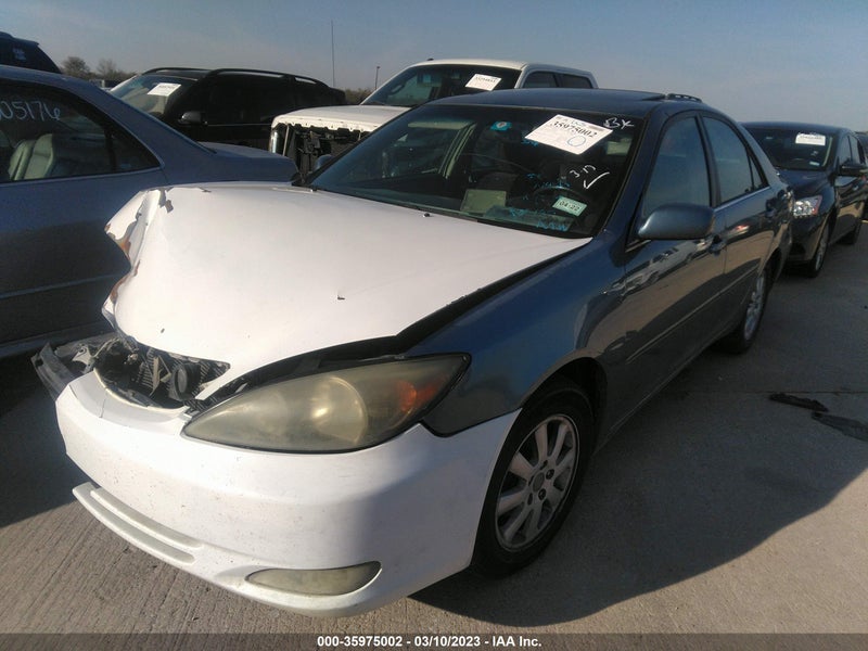 Toyota Camry 2003г.