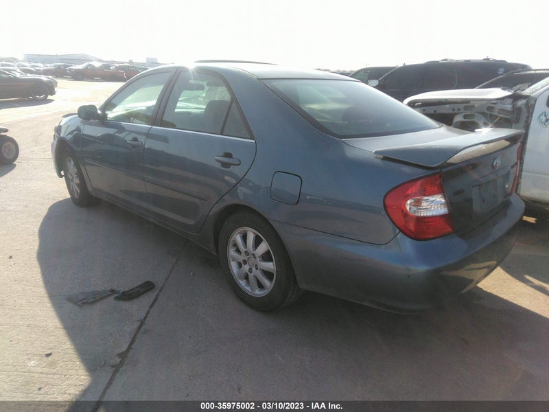 Toyota Camry 2003г.