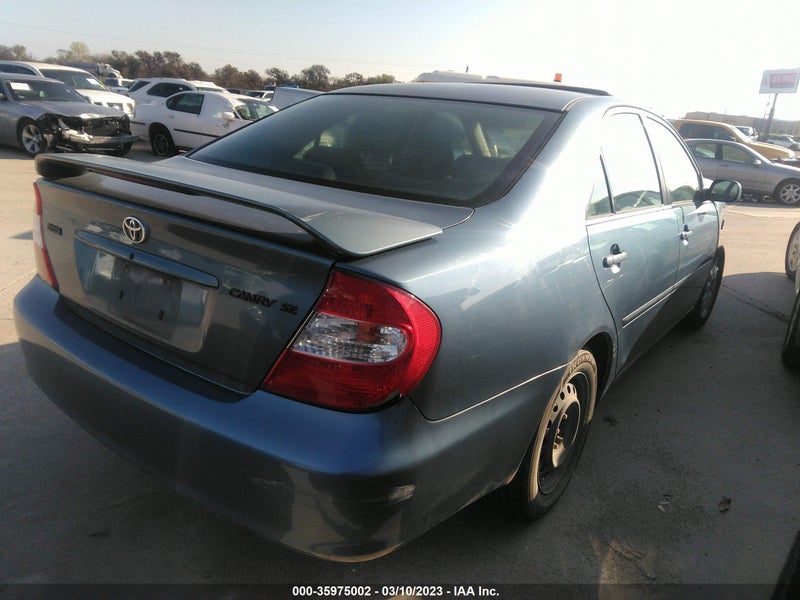 Toyota Camry 2003г.