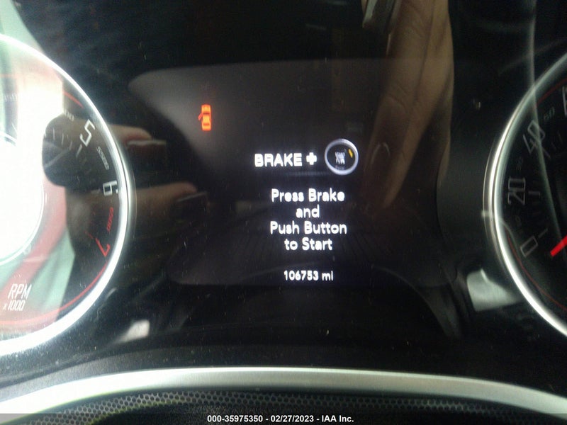 Dodge Challenger 2017г.