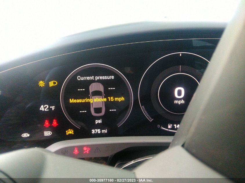 Porsche Taycan 2022г.