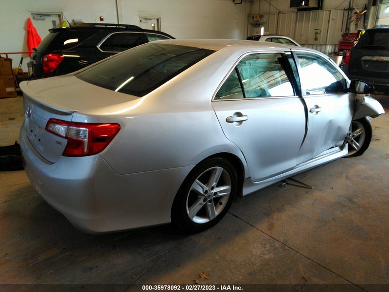 Toyota Camry 2014г.