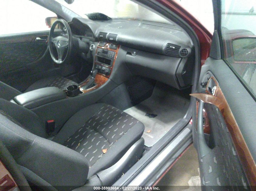 Mercedes-Benz C-Class 2002г.