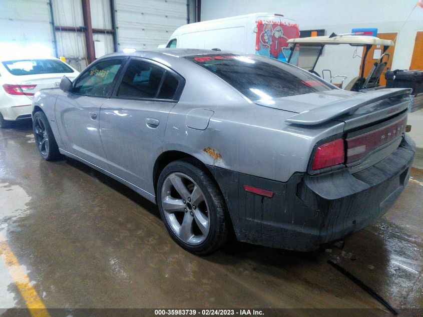 Dodge Charger 2013г.