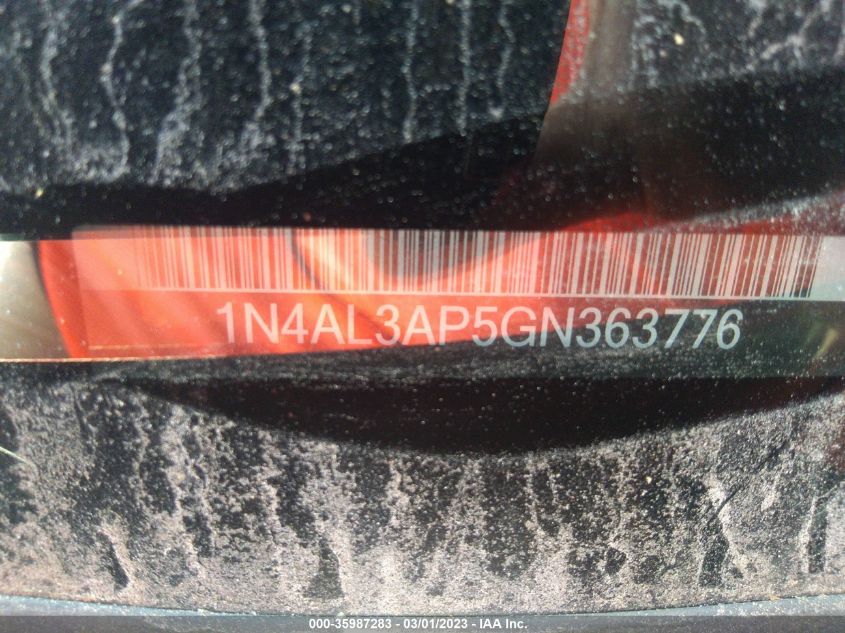 Nissan Altima 2016г.