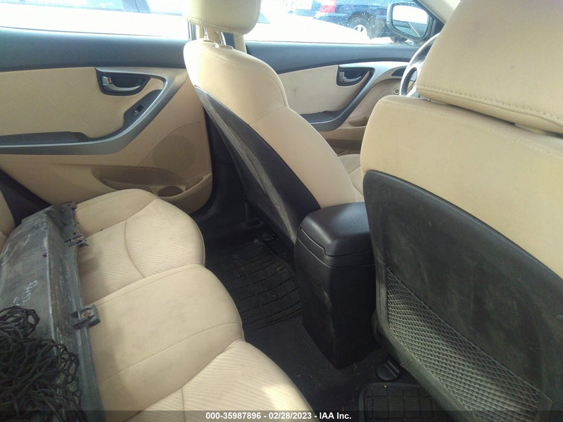 Hyundai Elantra 2012г.