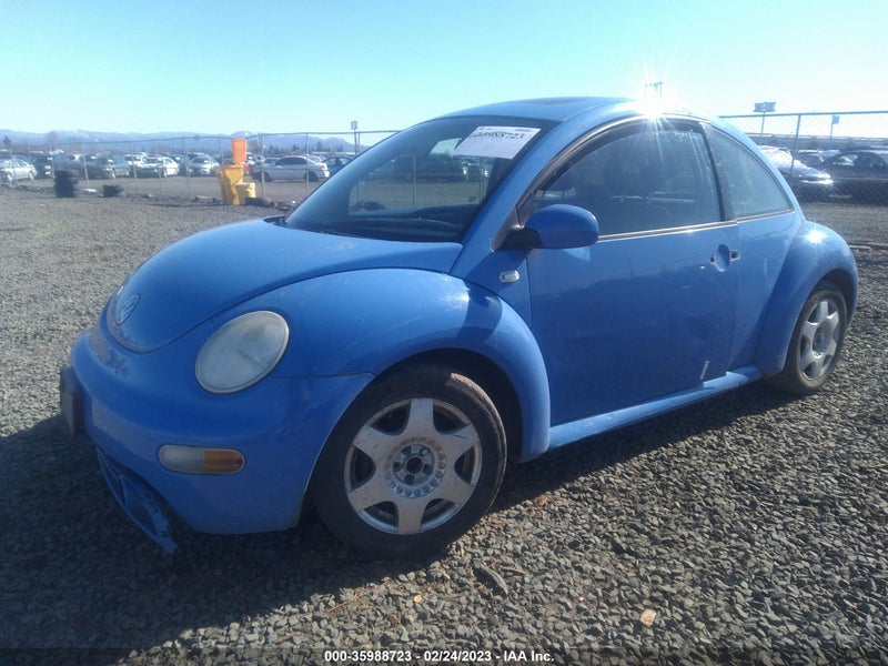 Volkswagen New Beetle 2001г.