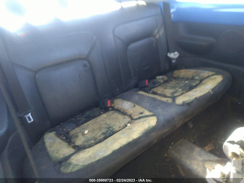 Volkswagen New Beetle 2001г.