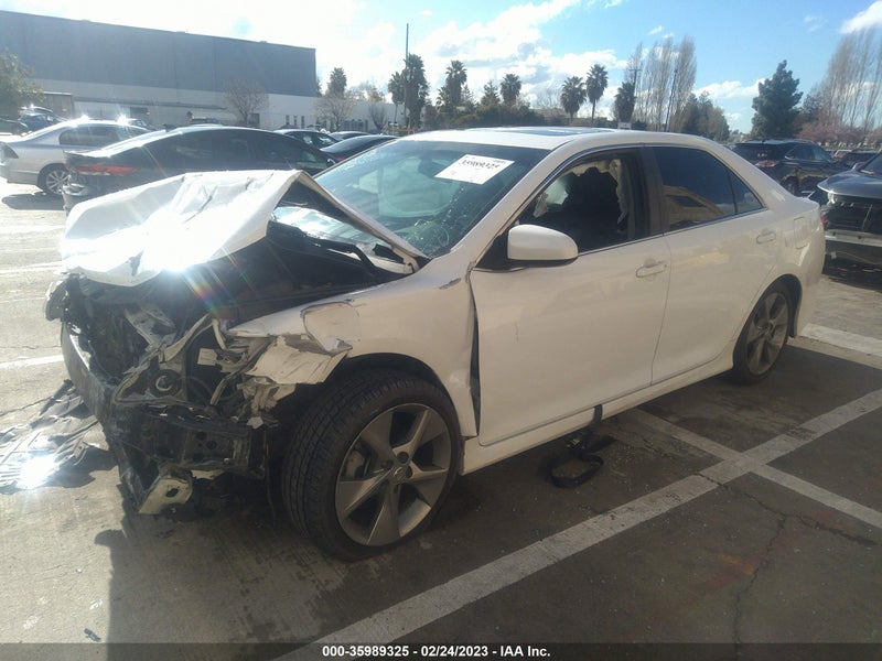 Toyota Camry 2014г.