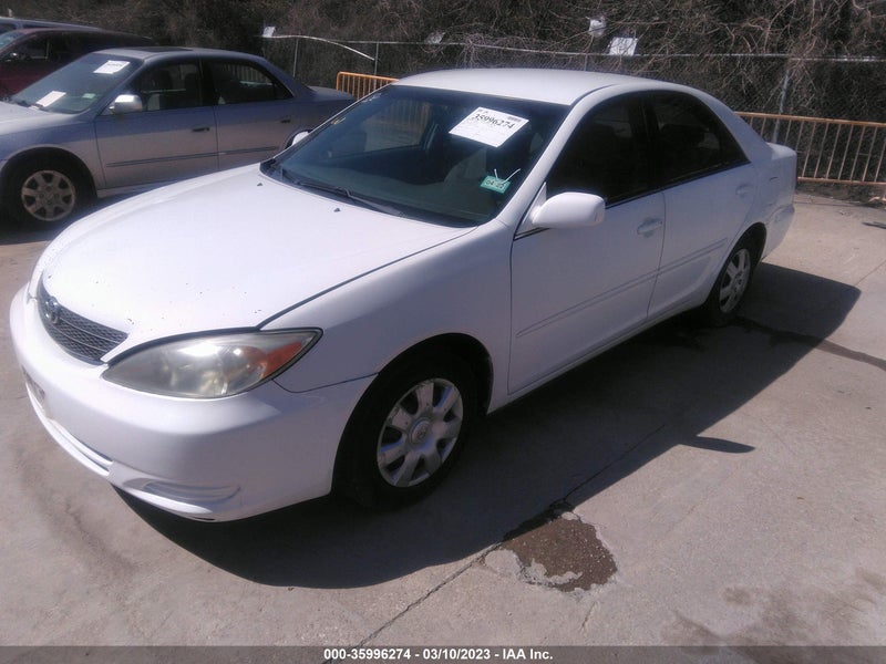 Toyota Camry 2004г.
