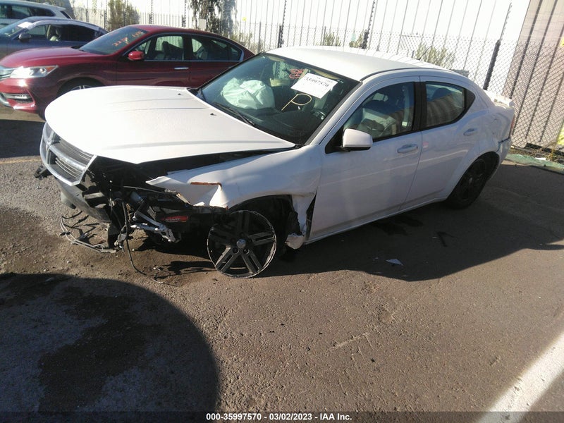 Dodge Avenger 2010г.