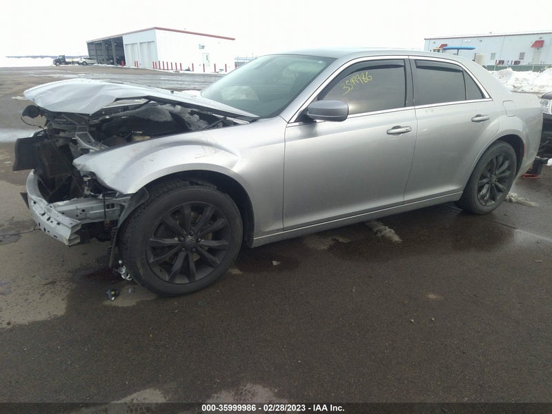 Chrysler 300 2016г.