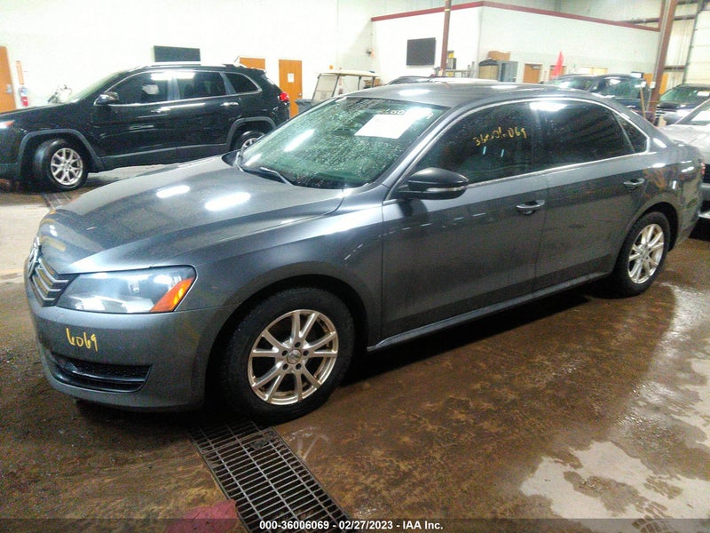 Volkswagen Passat 2012г.