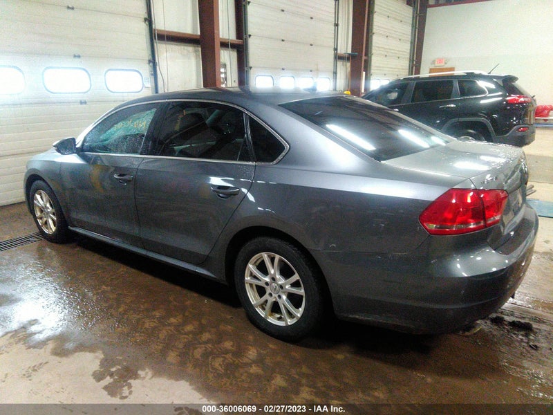 Volkswagen Passat 2012г.