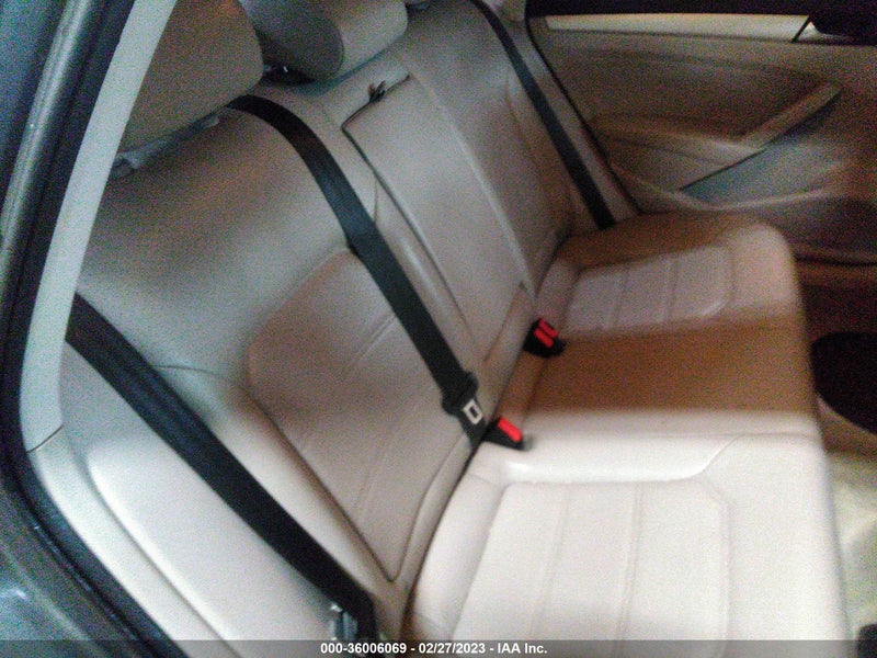 Volkswagen Passat 2012г.