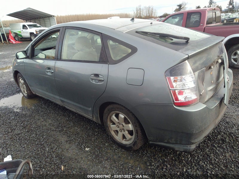 Toyota Prius 2004г.