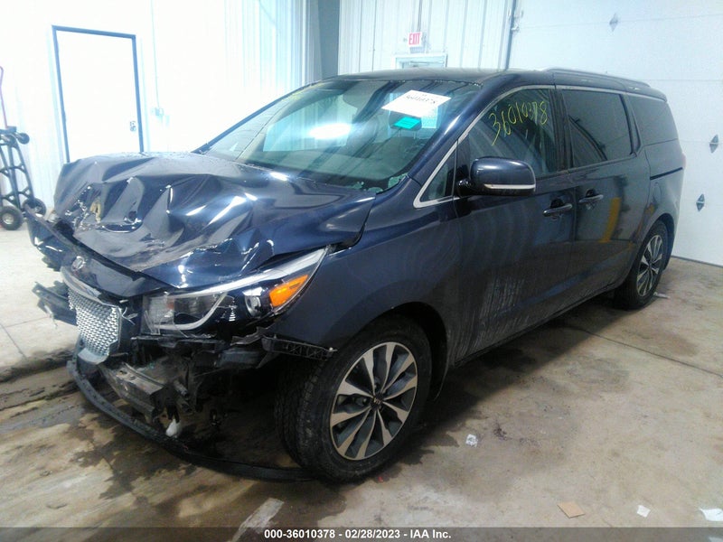 Kia Sedona 2015г.