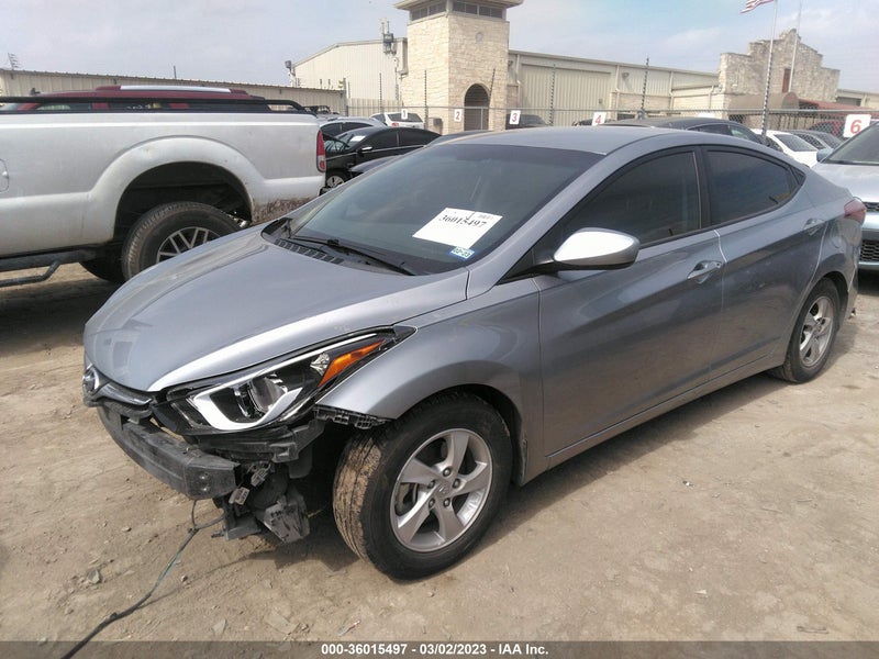Hyundai Elantra 2015г.