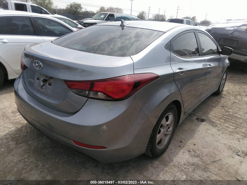 Hyundai Elantra 2015г.
