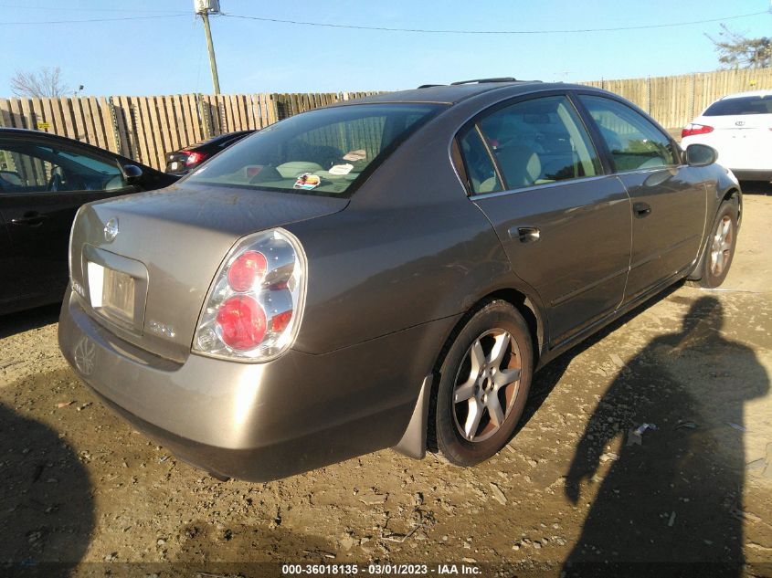 Nissan Altima 2005г.