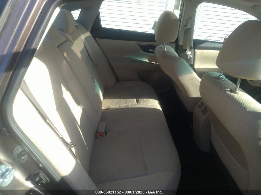 Nissan Altima 2015г.