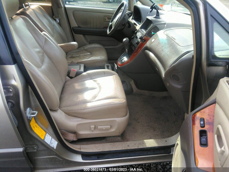 Lexus RX 300 2000г.