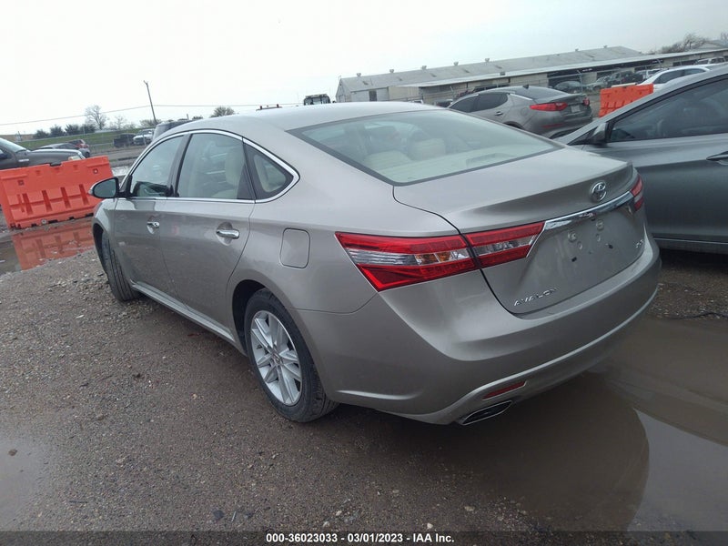 Toyota Avalon 2013г.