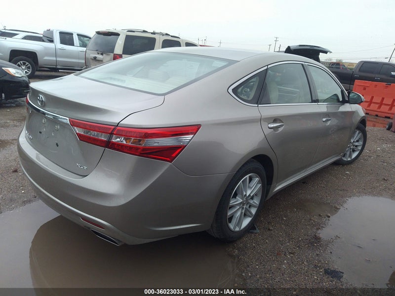 Toyota Avalon 2013г.