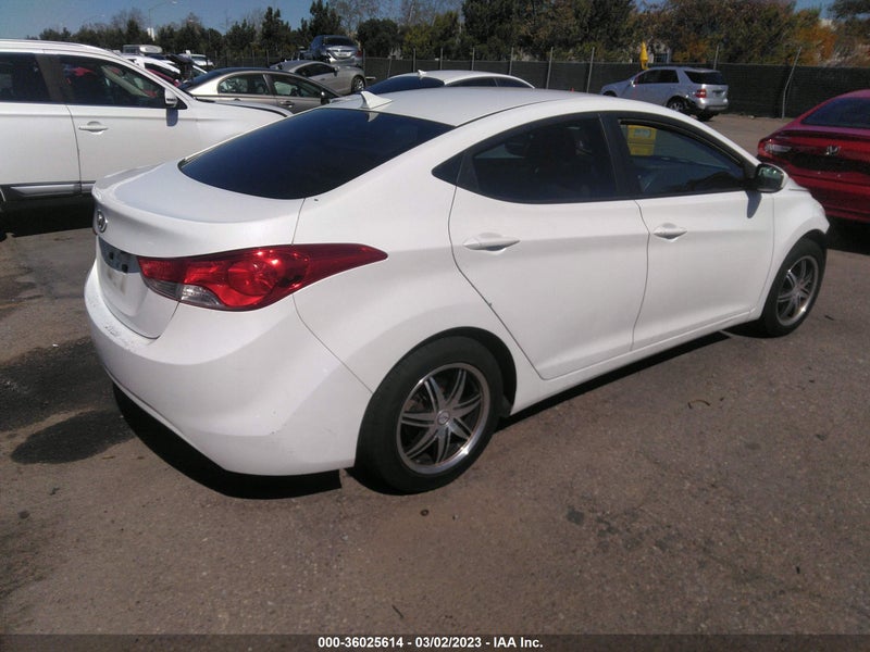 Hyundai Elantra 2011г.