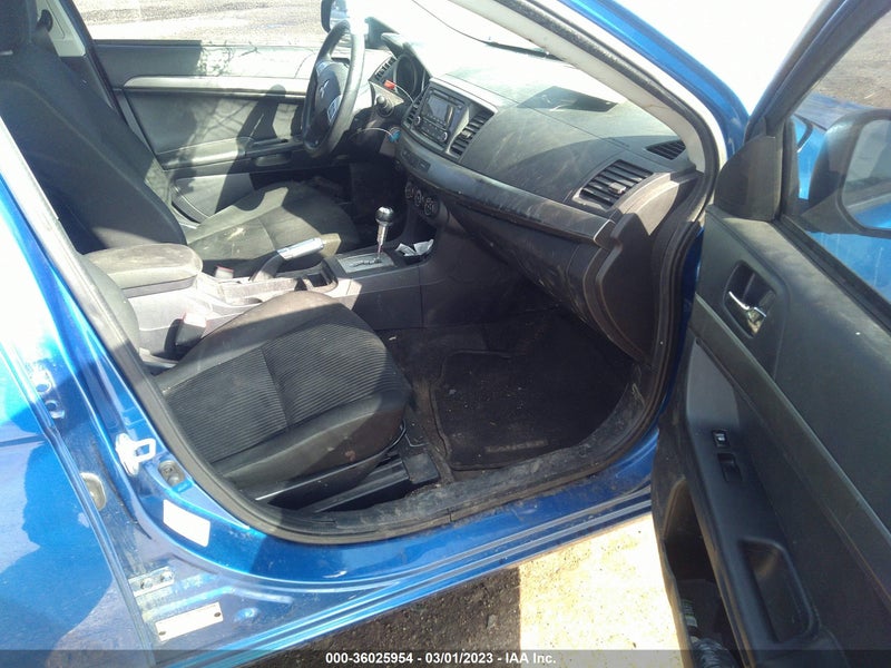 Mitsubishi Lancer 2015г.