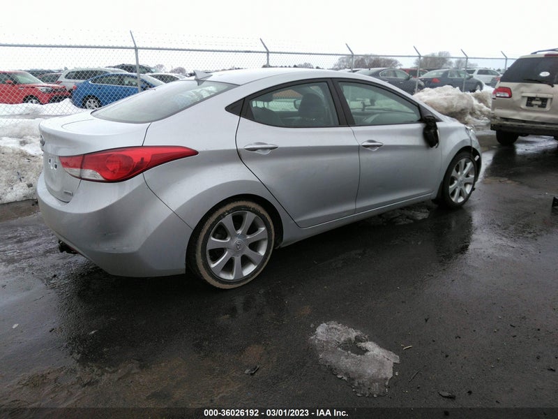 Hyundai Elantra 2013г.