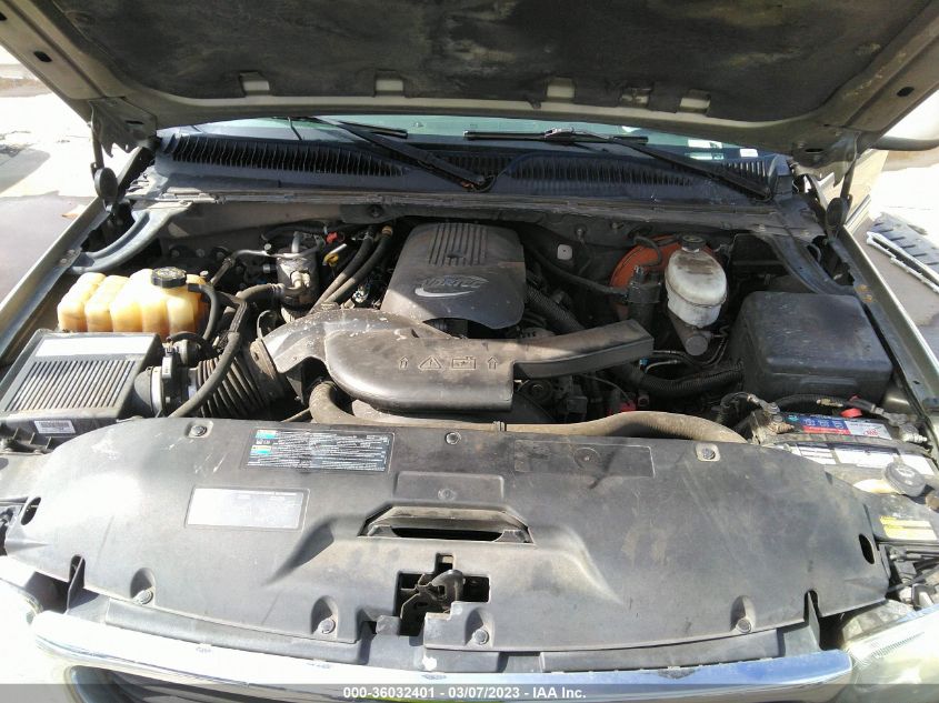 GMC Yukon XL 2003г.