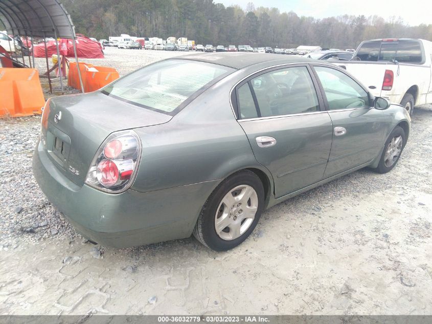 Nissan Altima 2004г.