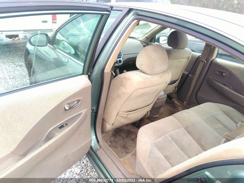 Nissan Altima 2004г.