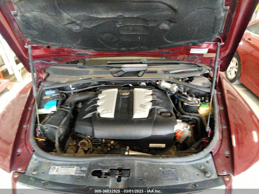 Volkswagen Touareg 2010г.